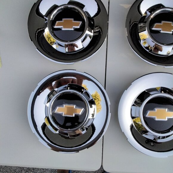 Set of 6 OEM 09 - 14 Chevrolet Tahoe Silverado Suburban Center Cap P/N 19433403 - Picture 13 of 16